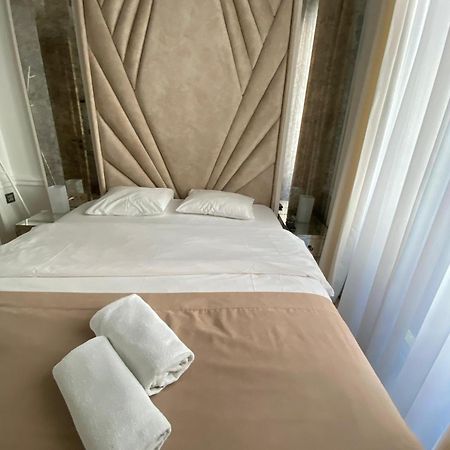 Ab Residences -Cihangir Luxury Antique Apartment Istanbul Bagian luar foto