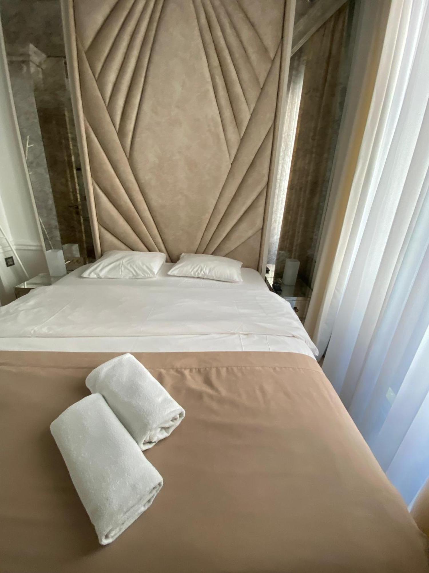 Ab Residences -Cihangir Luxury Antique Apartment Istanbul Bagian luar foto
