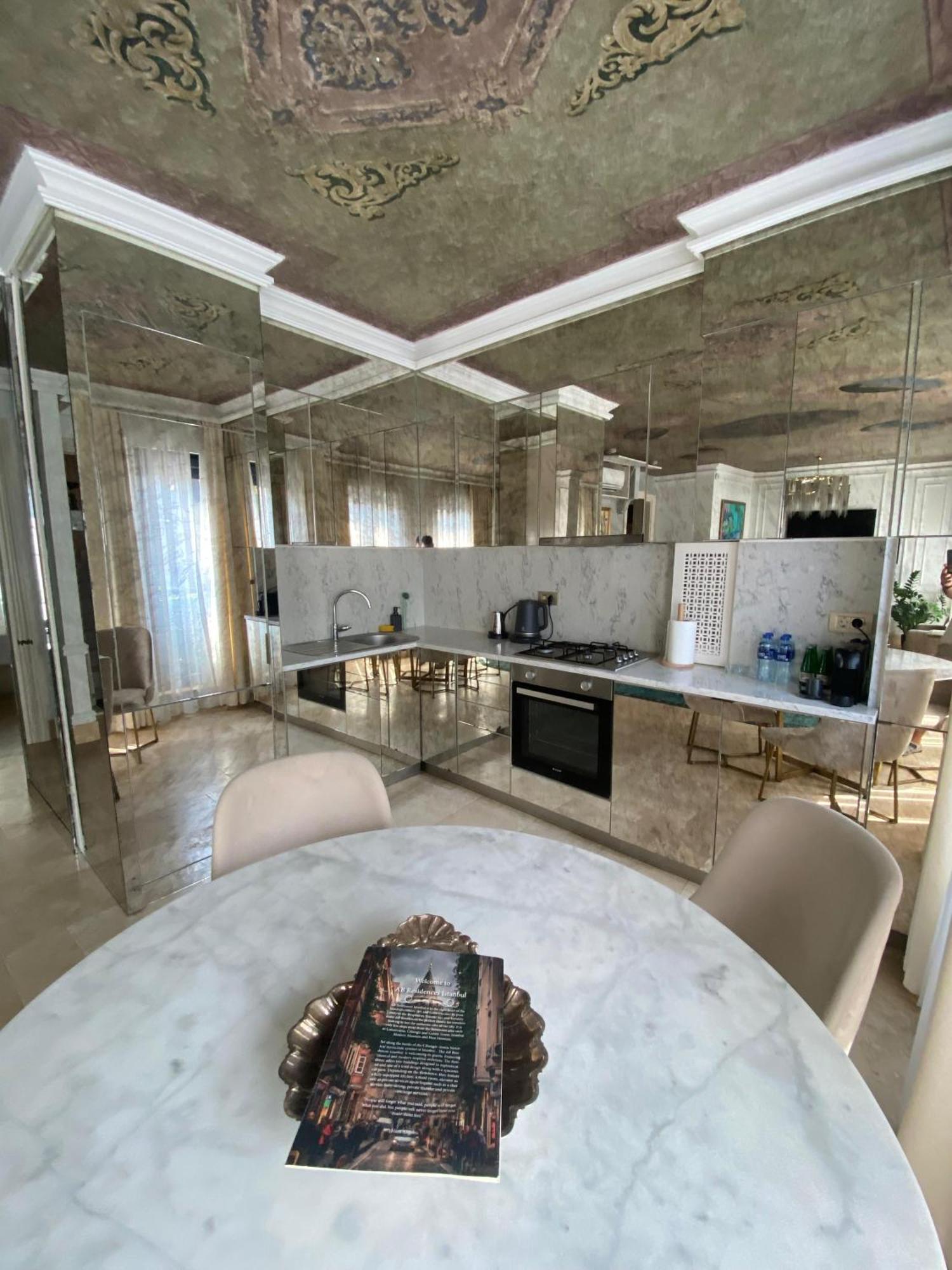 Ab Residences -Cihangir Luxury Antique Apartment Istanbul Bagian luar foto